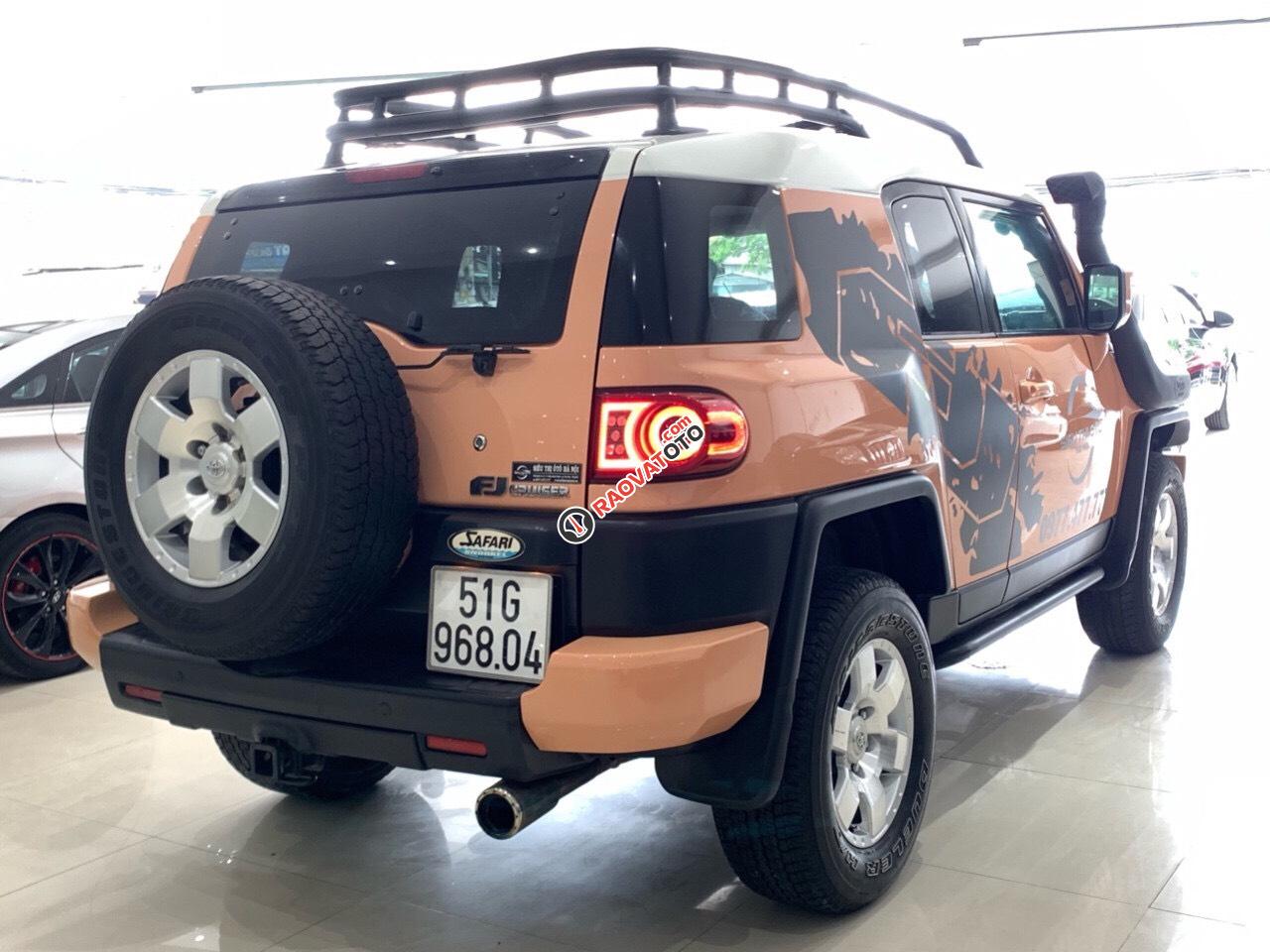 Cần bán Toyota Fj Cruiser sản xuất năm 2006, màu nâu, nhập khẩu-1