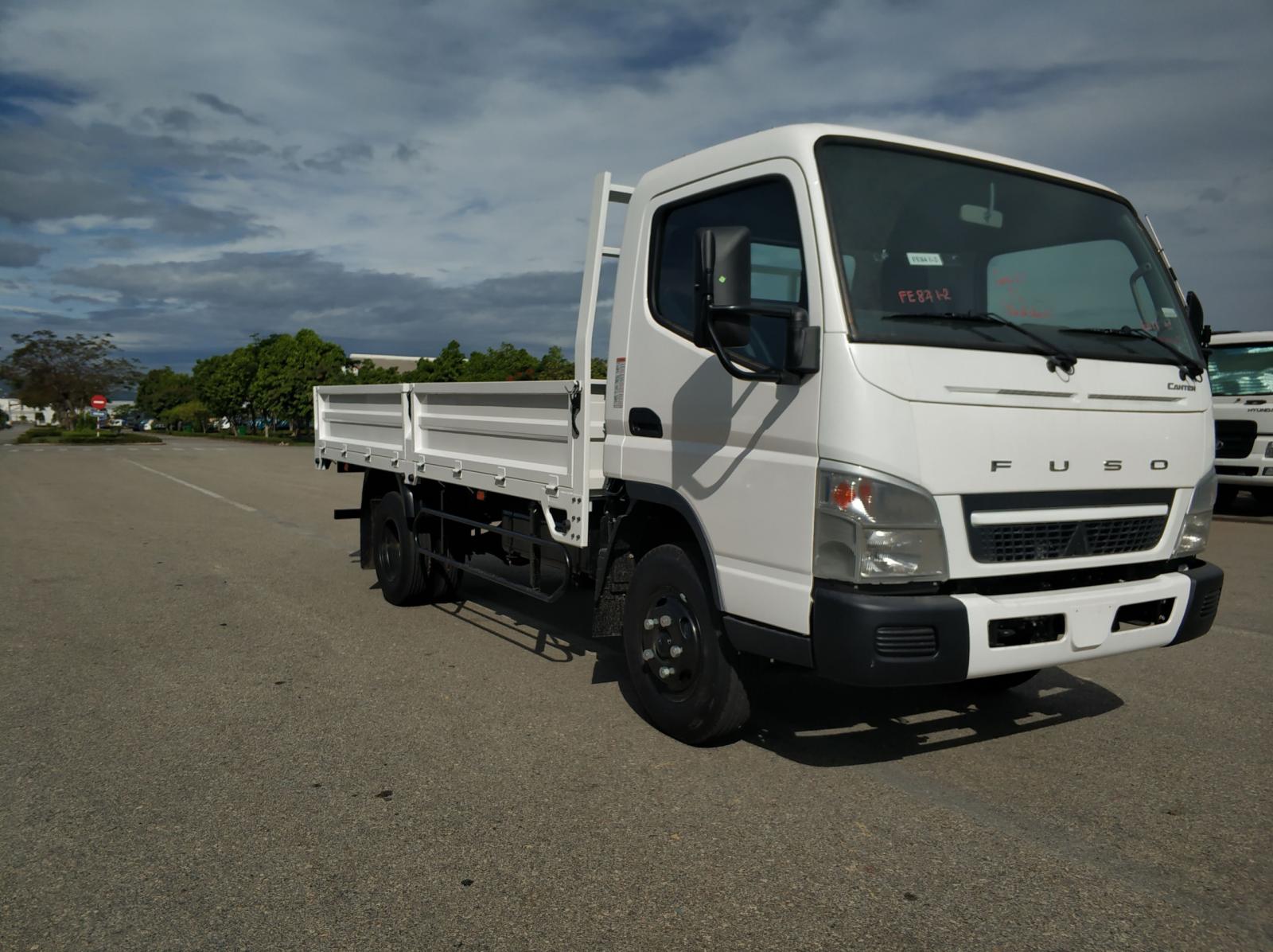 Xe tải Misubishi Fuso Canter 6.5 Euro 4 tải trọng 3 tấn 5-3