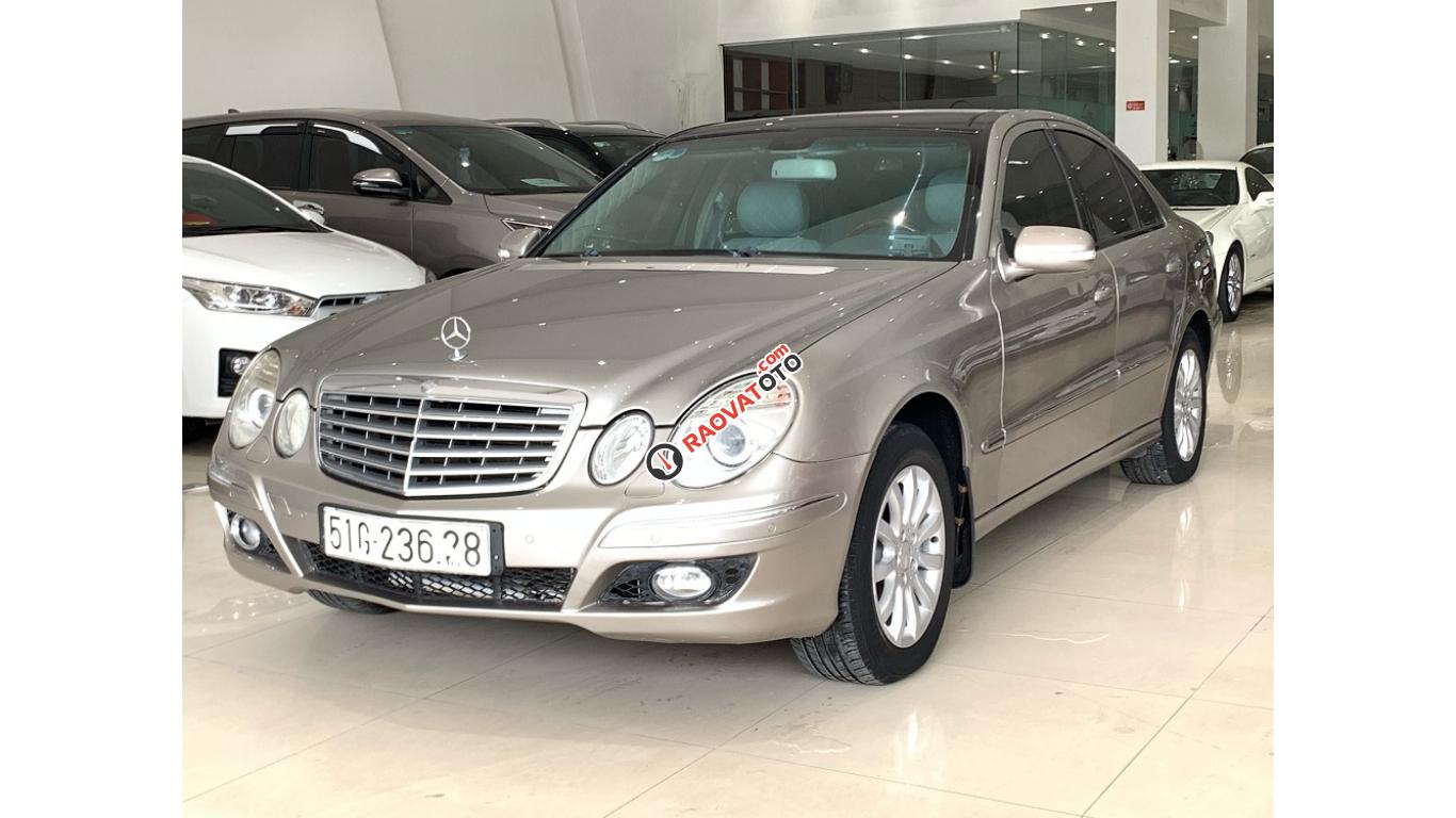 HCM: Mercedes E280 2007, màu xám-7