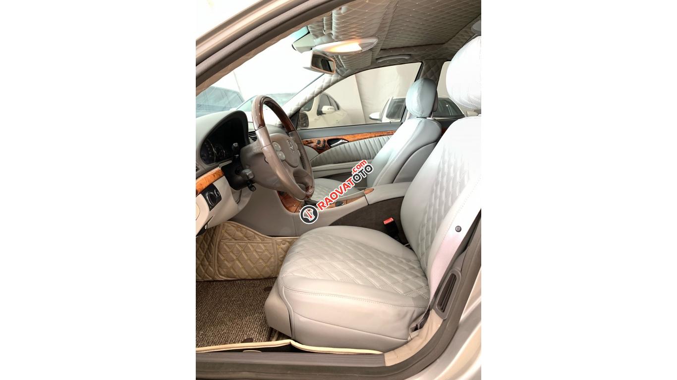 HCM: Mercedes E280 2007, màu xám-3
