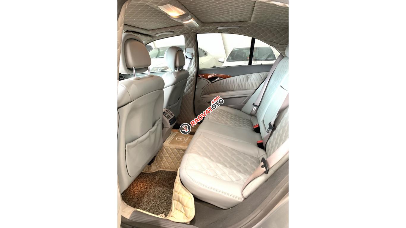 HCM: Mercedes E280 2007, màu xám-0