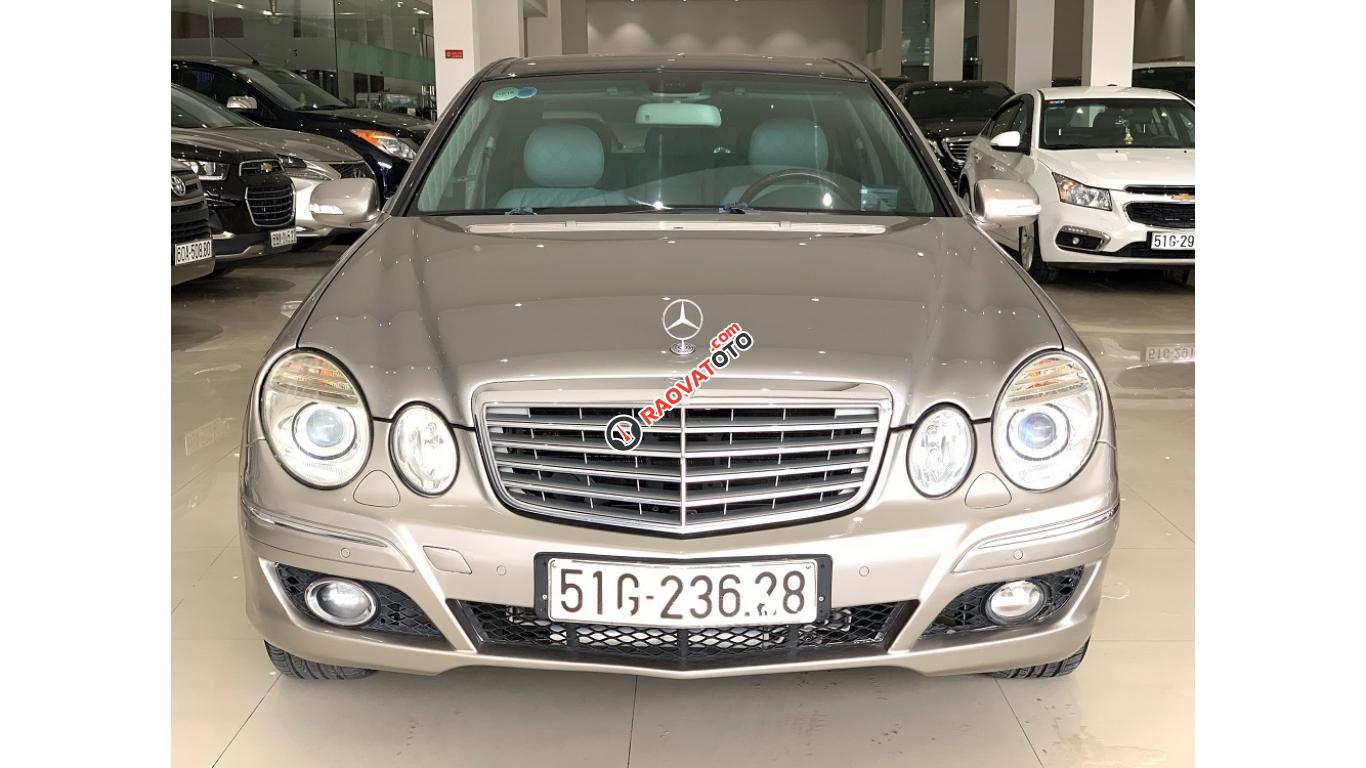 HCM: Mercedes E280 2007, màu xám-9