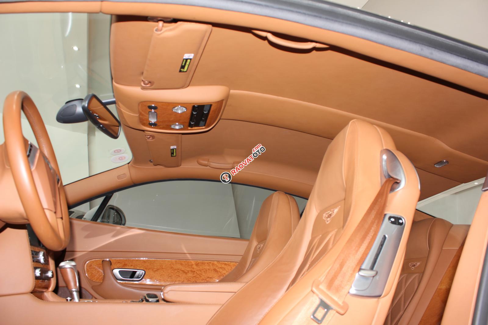 Khách đổi Rollroy Phantom nên cần bán Bentley Continental 2010 đi lướt siêu đẹp-11