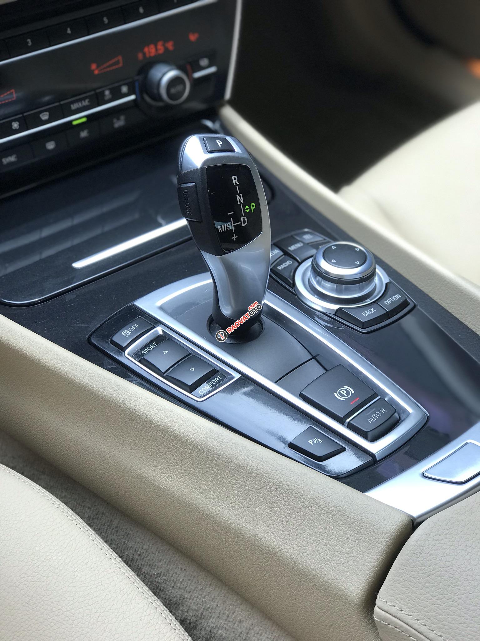 Bán BMW 528i Gran Turismo đời 2017, màu nâu, chính chủ-16
