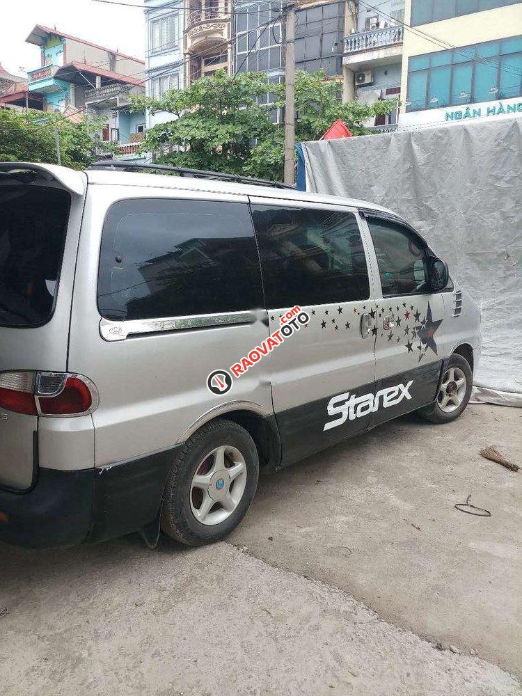 Cần bán Hyundai Grand Starex đời 1996, màu bạc, nhập khẩu-0