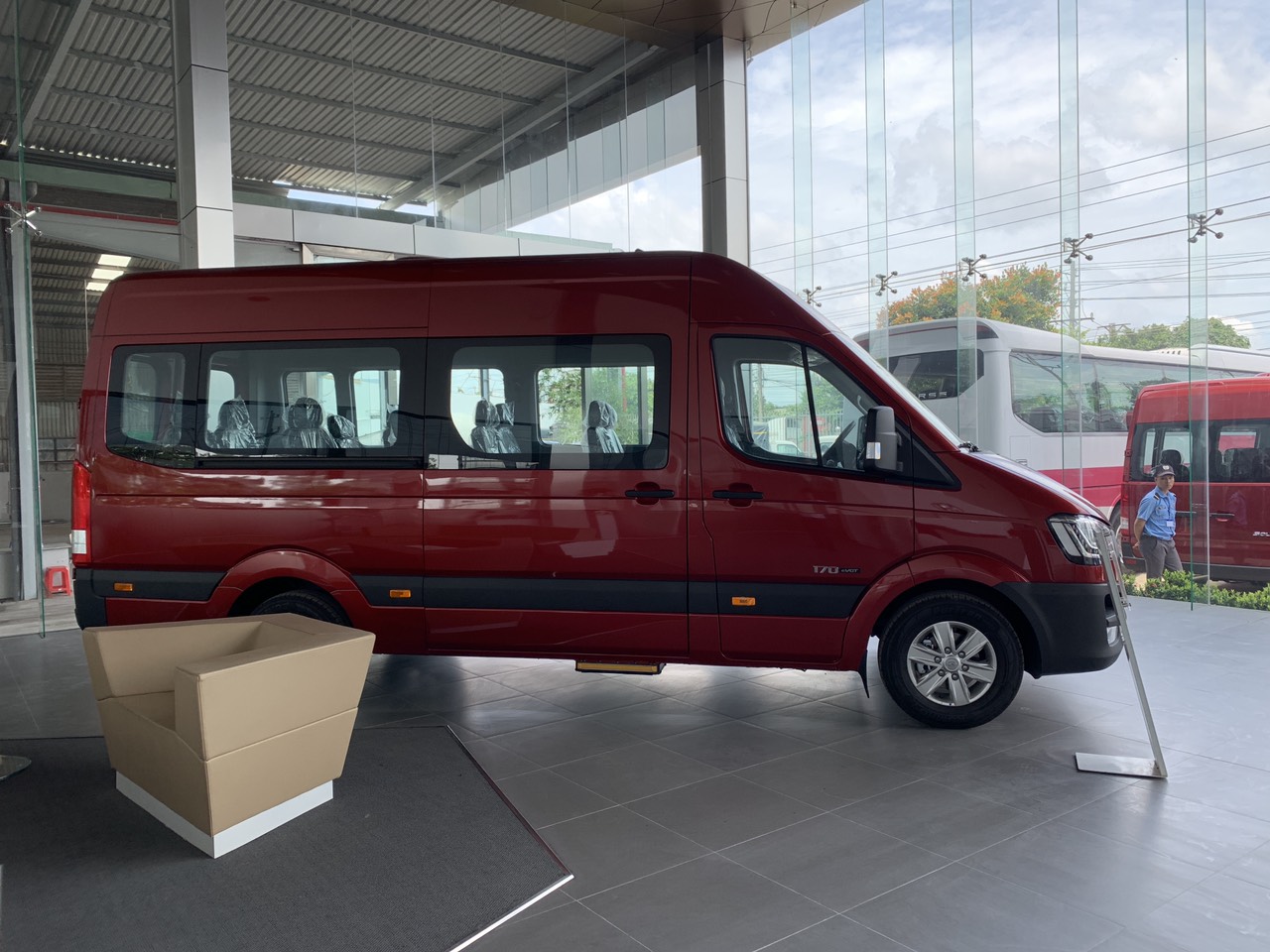 Bán xe Hyundai Solati 2019 có sẵn giao ngay-3
