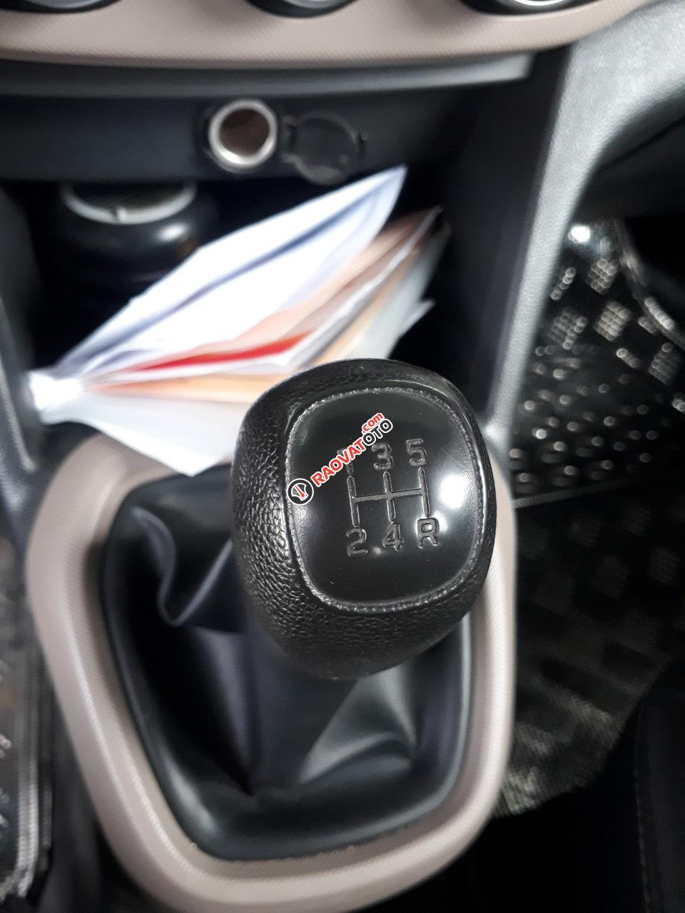 Hãng bán i10 1.0MT Base 2017, màu bạc, đúng chất, giá TL, hỗ trợ góp-3