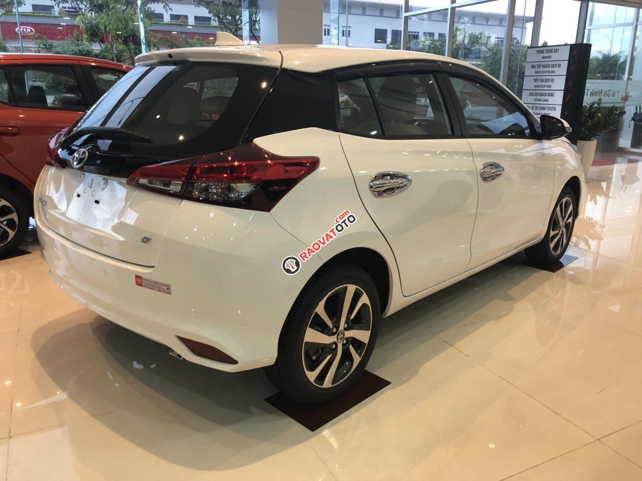 Bán Toyota Yaris 2019 giá tốt - khuyến mãi hấp dẫn - giao xe ngay - 0909 399 882-3