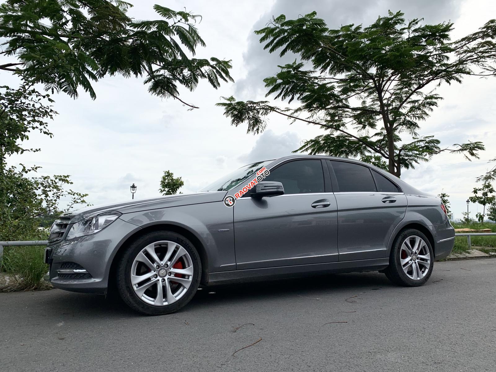 Cần bán gấp Mercedes đời 2012 sx 2011 giá tốt nhất Việt Nam-3