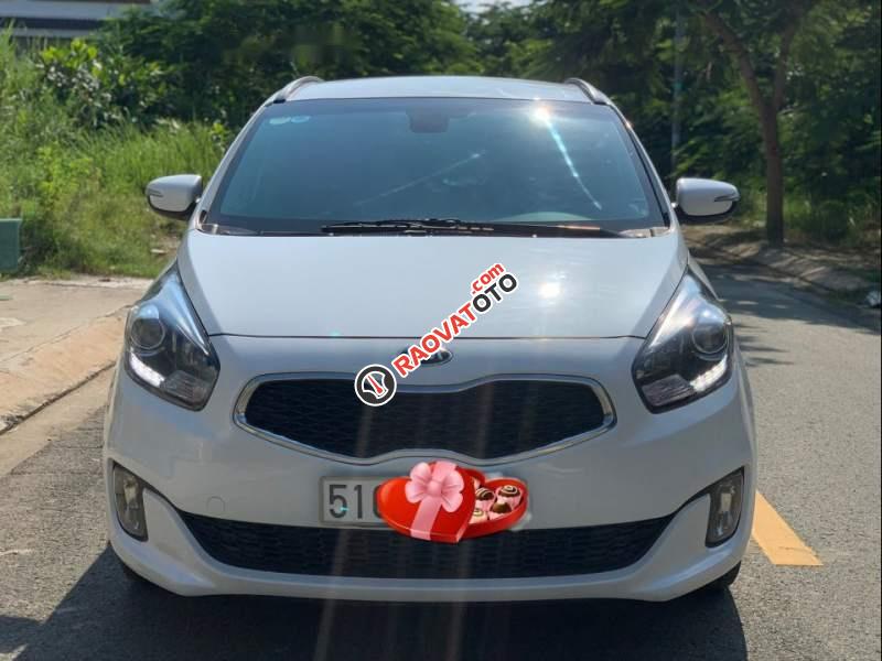 Cần bán lại xe Kia Rondo DAT đời 2016, màu trắng, nhập khẩu, đăng ký 29/12/2016-0