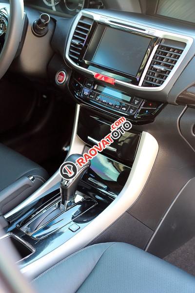 Bán xe Honda Accord 2019 số tự động, màu đỏ rượu vang-6