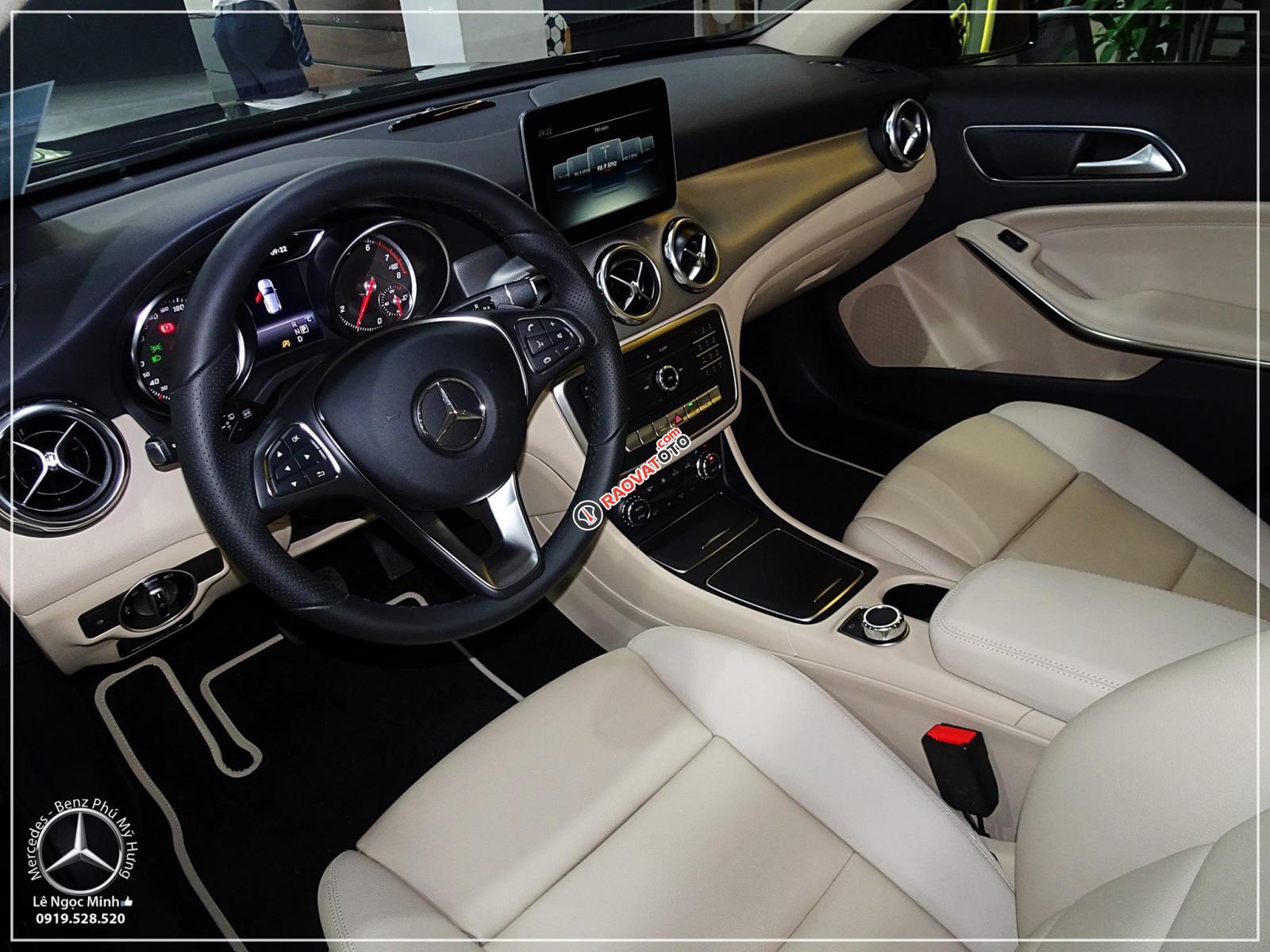 Bán Mercedes GLA 200 new - SUV 5 chỗ nhập khẩu - hỗ trợ ngân hàng 80%, xe giao ngay, LH 0919 528 520-6