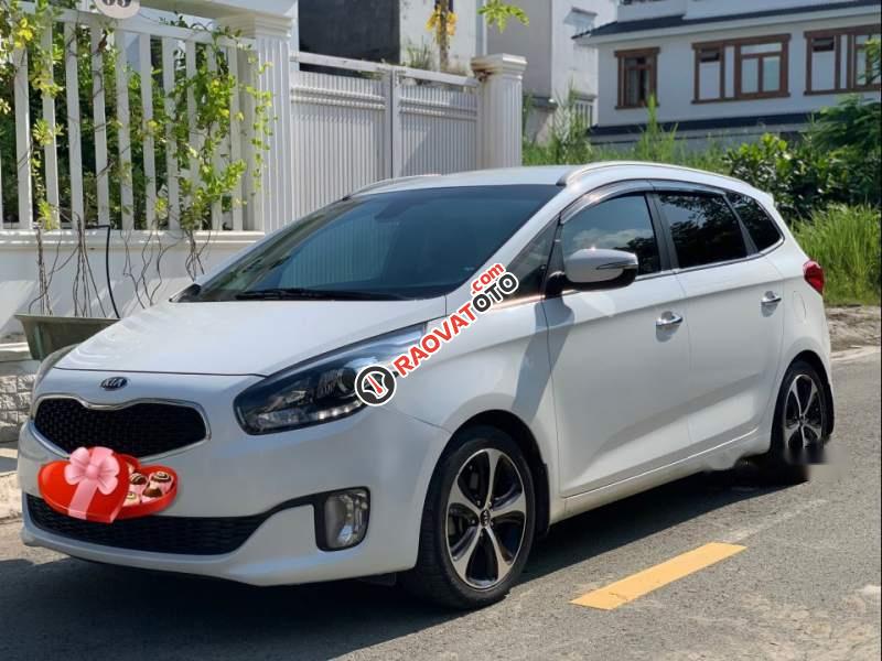 Cần bán lại xe Kia Rondo DAT đời 2016, màu trắng, nhập khẩu, đăng ký 29/12/2016-1