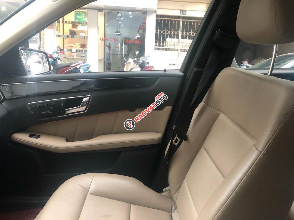 Cần bán Mercedes E250 đời 2010, màu đen, giá cạnh tranh-2