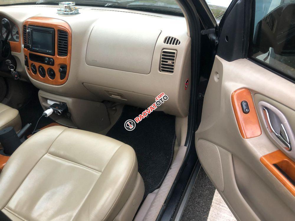 Bán Ford Escape 3.0 V6 đời 2004, màu đen-0