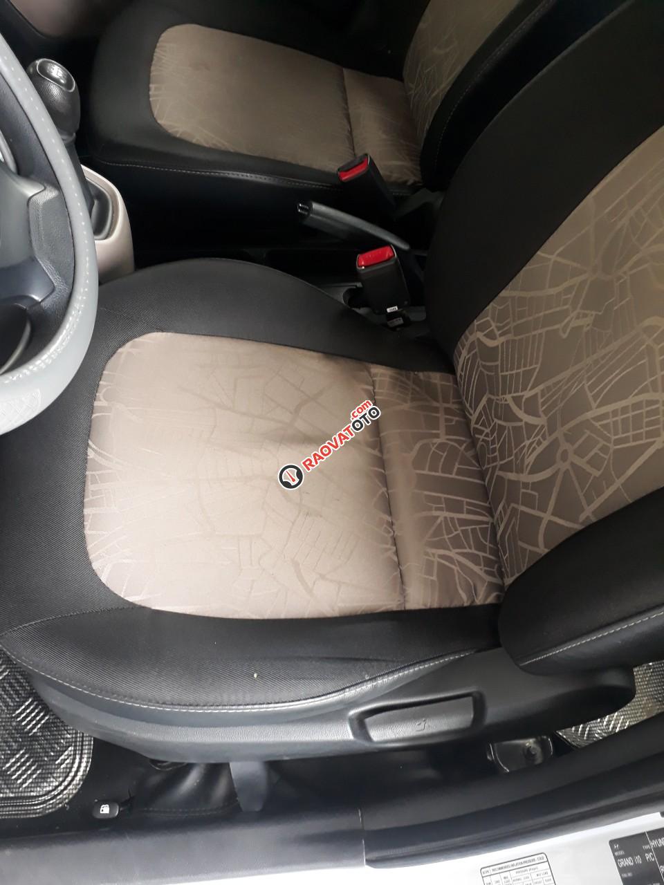 Bán Hyundai Grand i10 HB 1.0MT base màu bạc, số sàn, sản xuất 2017, biển Đồng Nai 1 chủ-10