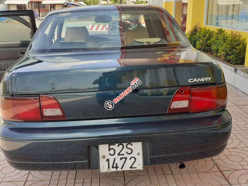 Bán Toyota Camry 2.2 đời 1991, nhập khẩu, giá 128tr-2