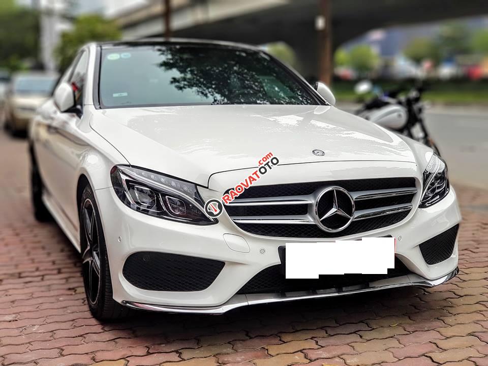Bán Mercedes C250 AMG màu trắng/đỏ sản xuất 2015, biển Hà Nội-1