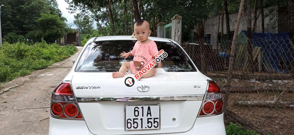 Cần bán lại xe Daewoo Gentra năm 2009, màu trắng-5