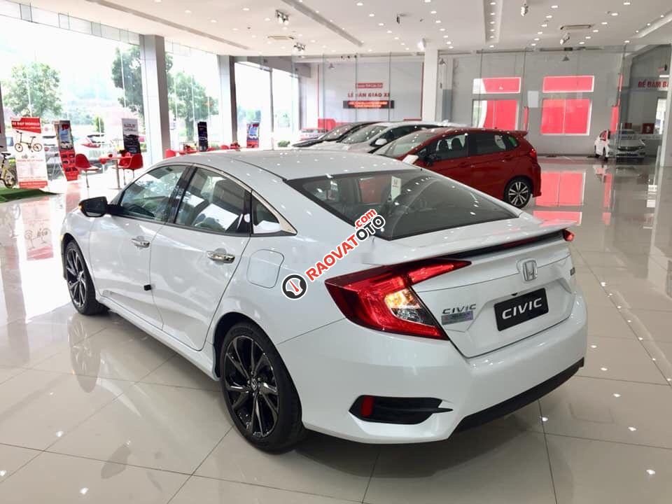 Bán Honda Civic sản xuất năm 2019, màu trắng, nhập khẩu -3