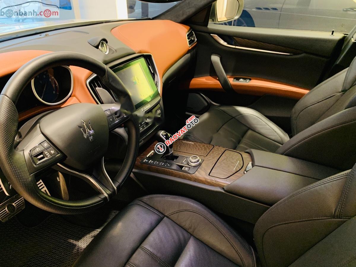 Cần bán lại xe Maserati Ghibli 3.0 V6 năm 2016, màu trắng, nhập khẩu-3