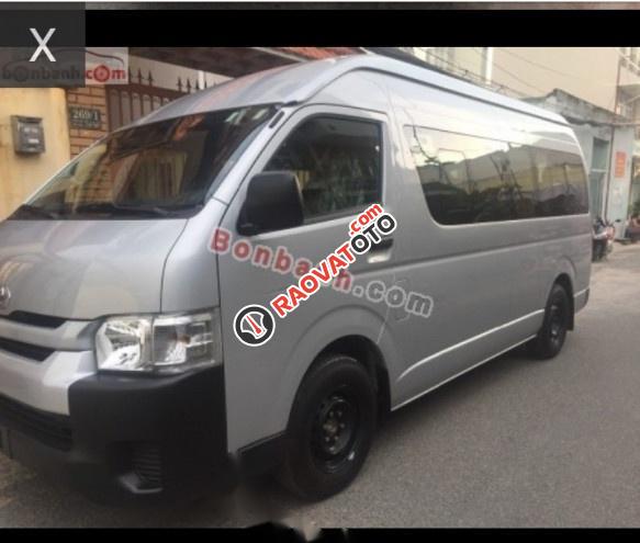 Bán Toyota Hiace đời 2019, màu bạc, xe nhập -2