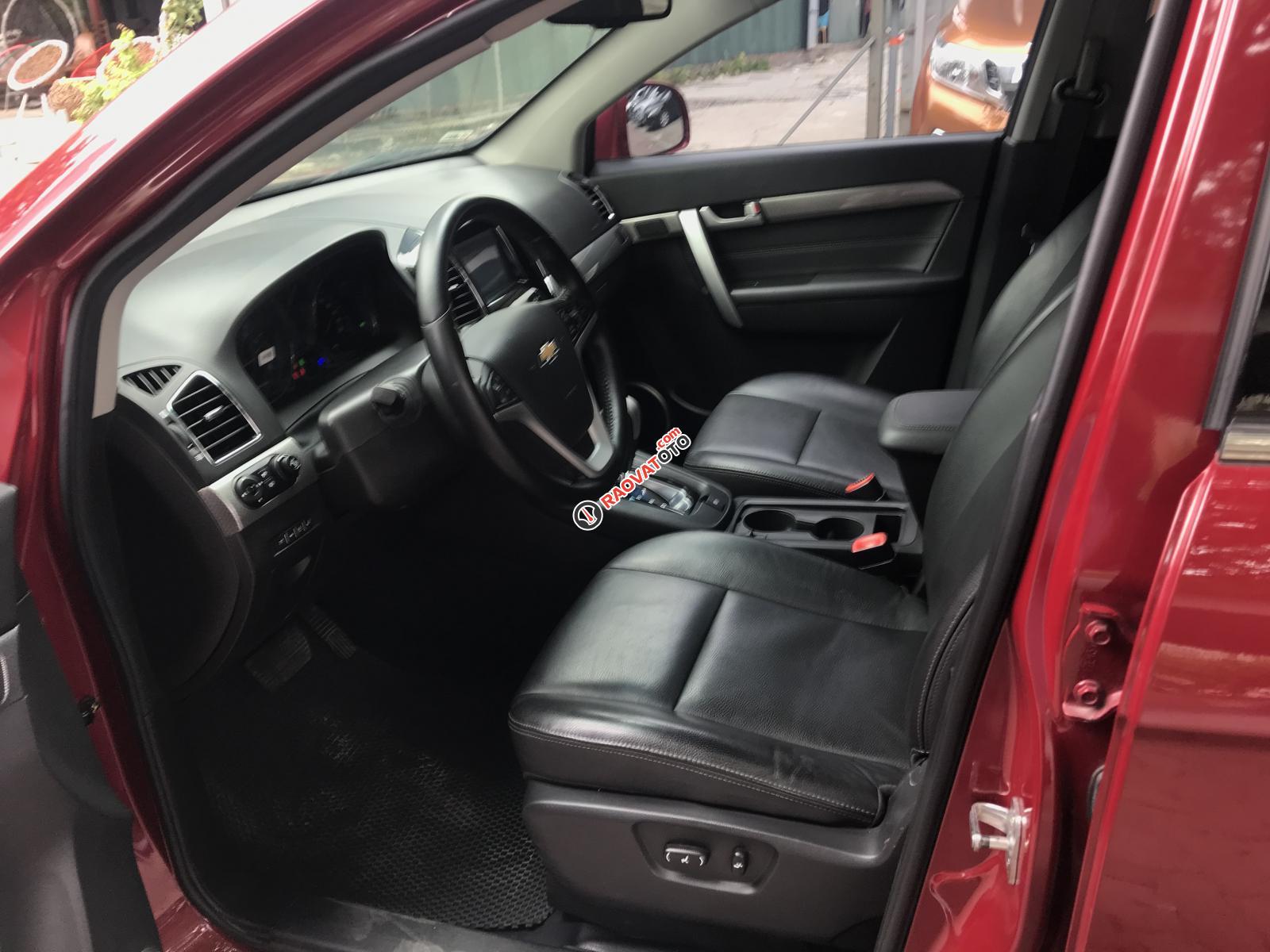 Bán xe Chevrolet Captiva Revv sản xuất năm 2018, màu đỏ-7