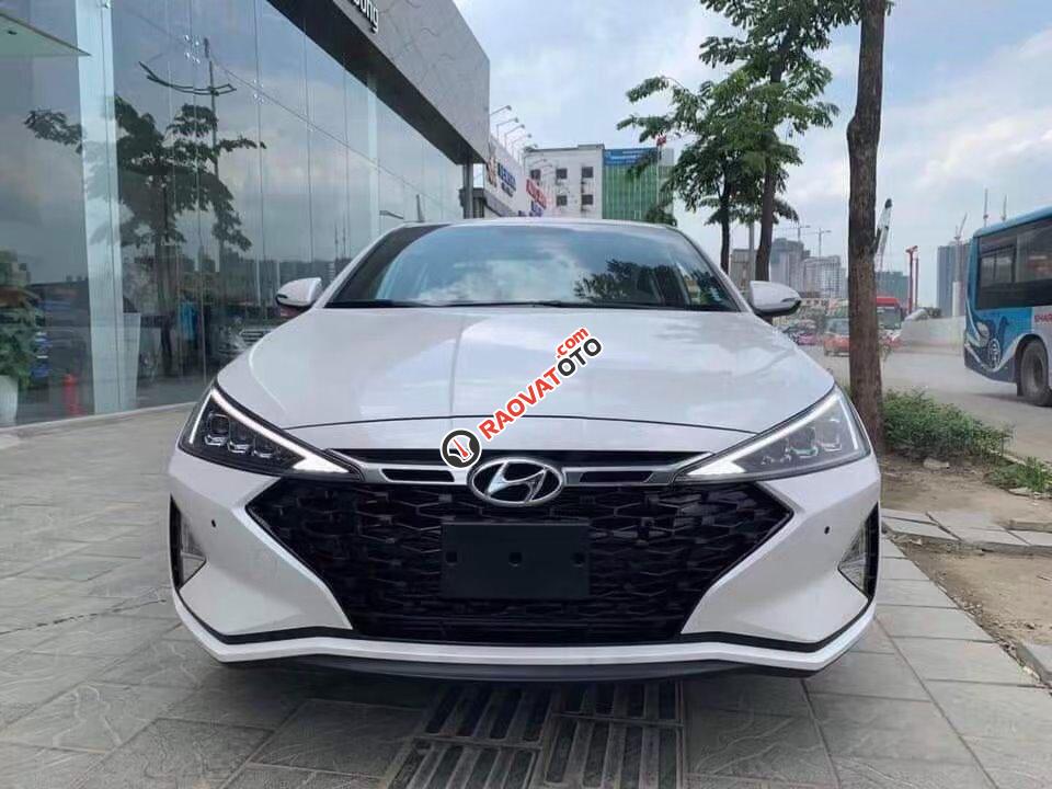 Hyundai Elantra Facelift 2019, trả trước 182tr, bao nợ xấu-0