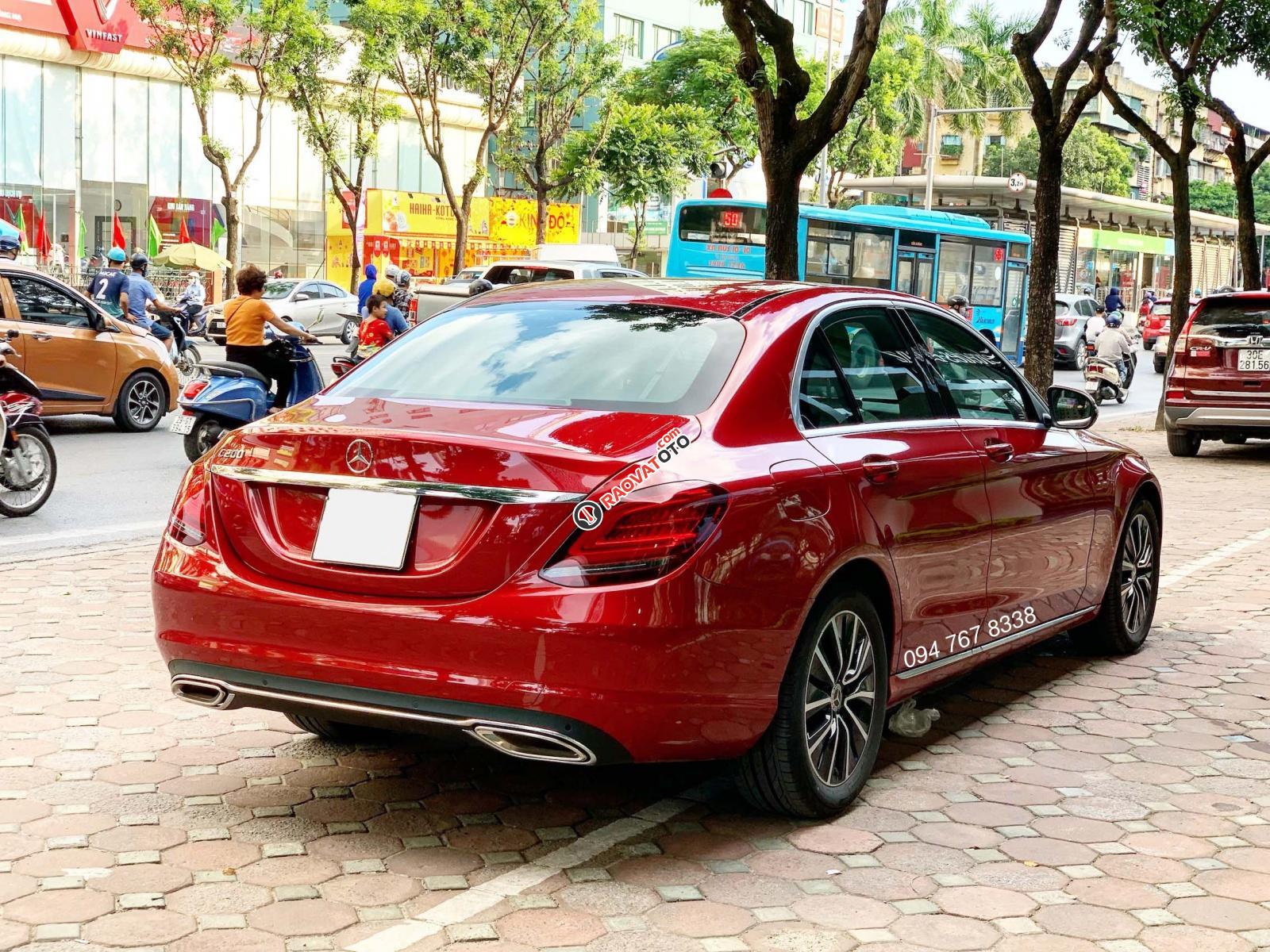 Cần bán gấp Mercedes C200 2019, màu đỏ, chạy lướt giá cực tốt-2
