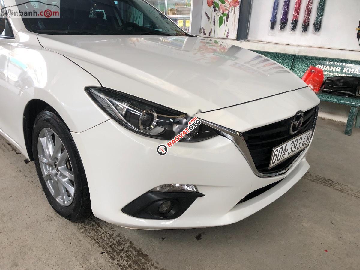 Bán Mazda 3 sản xuất năm 2017, màu trắng, chính chủ-4