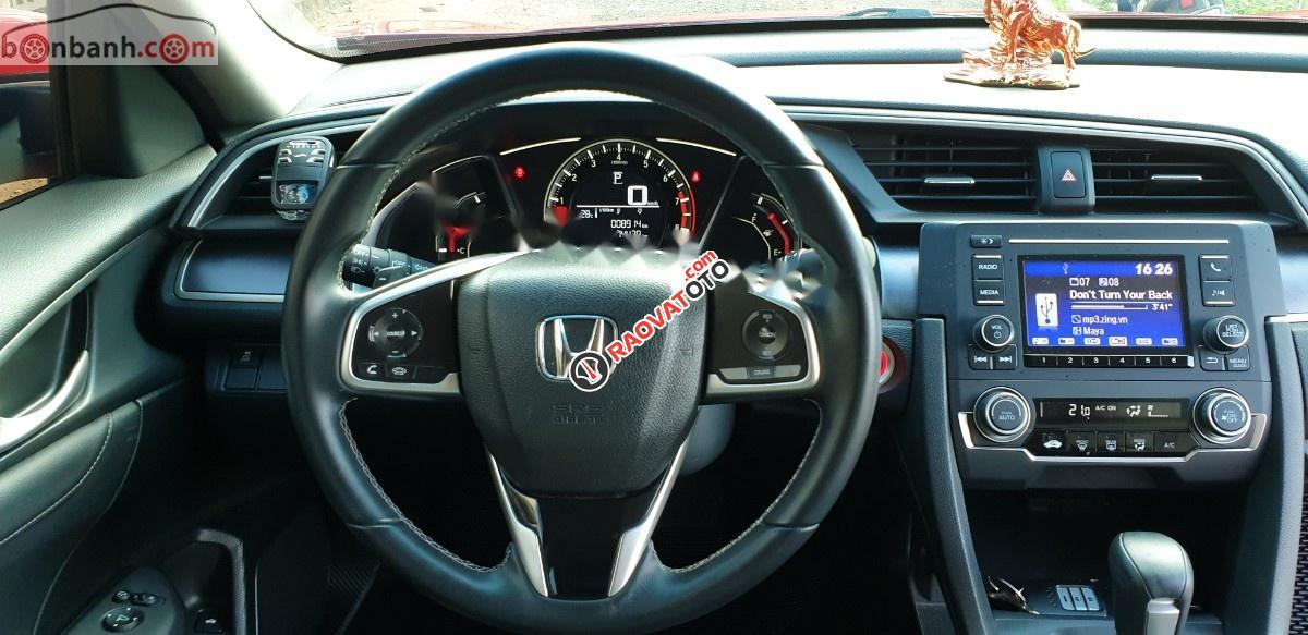 Bán Honda Civic năm 2018, màu đỏ, xe nhập, giá tốt-4