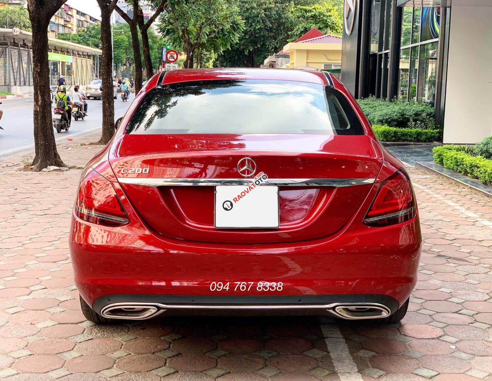 Cần bán gấp Mercedes C200 2019, màu đỏ, chạy lướt giá cực tốt-1