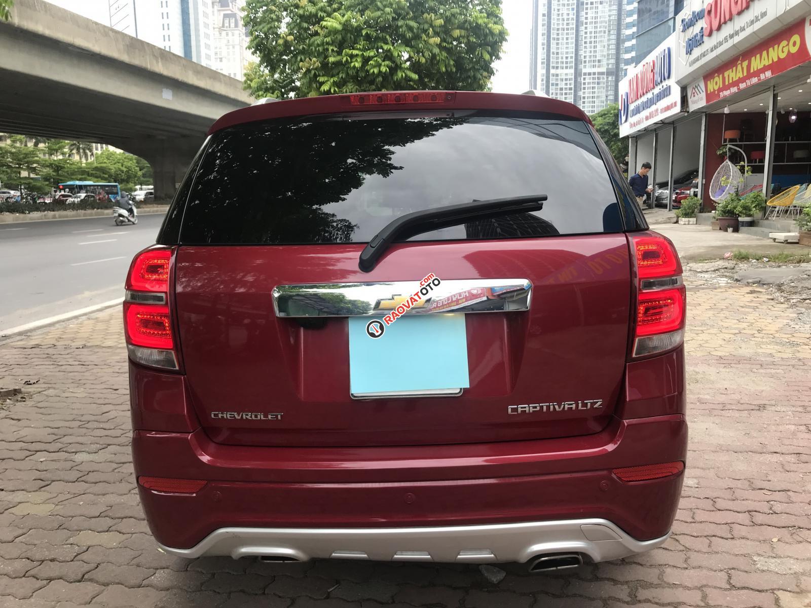 Bán xe Chevrolet Captiva Revv sản xuất năm 2018, màu đỏ-9