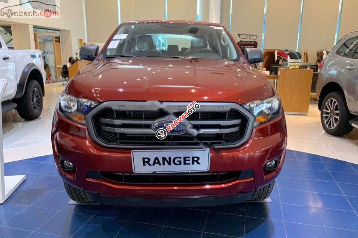 Bán Ford Ranger XLS 2.2L 4x2 AT sản xuất năm 2019, màu đỏ, xe nhập -0