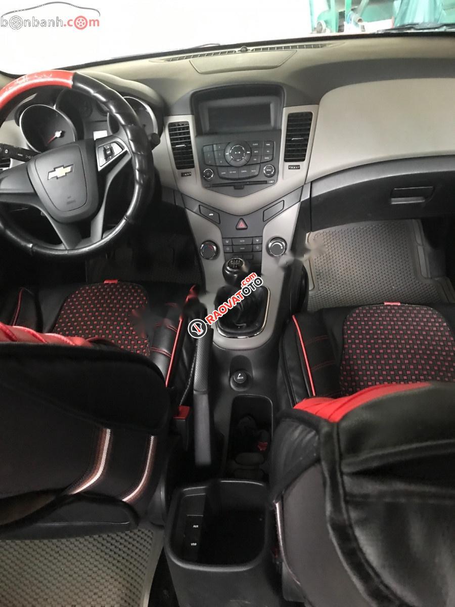Cần bán gấp Chevrolet Cruze LT 1.6 MT đời 2015, màu đỏ-3