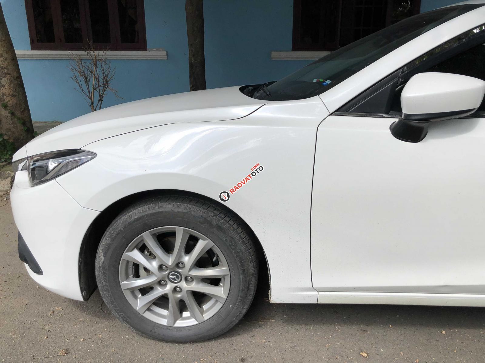 Cần bán lại xe Mazda 3 sản xuất 2017, màu trắng ít sử dụng giá 584 triệu đồng-6