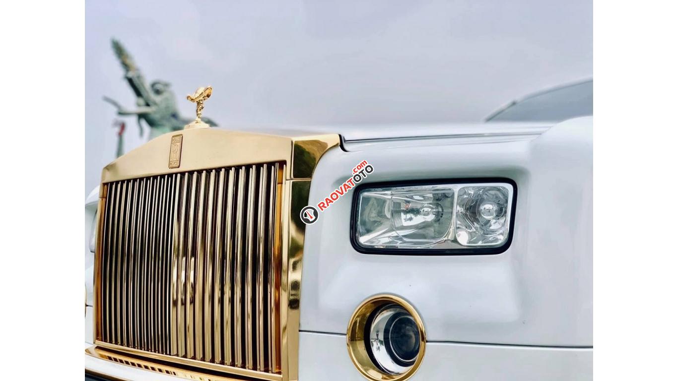 HCM: Rolls-Royce Phantom VII mạ vàng-18