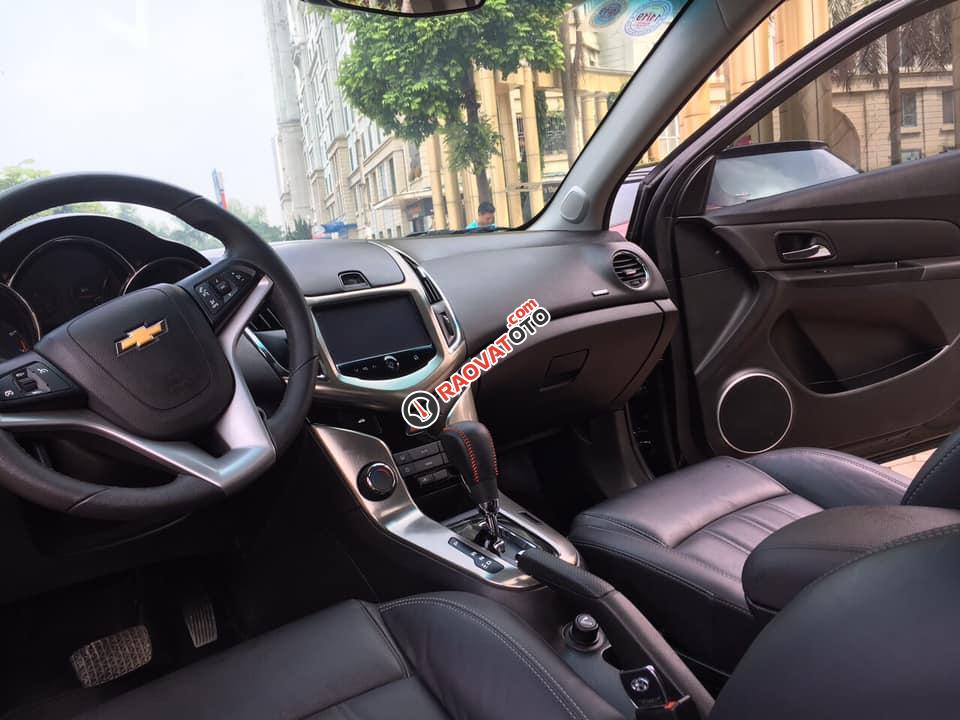 Bán Chevrolet Cruze LTZ 2017 tự động, màu đen ít đi-6
