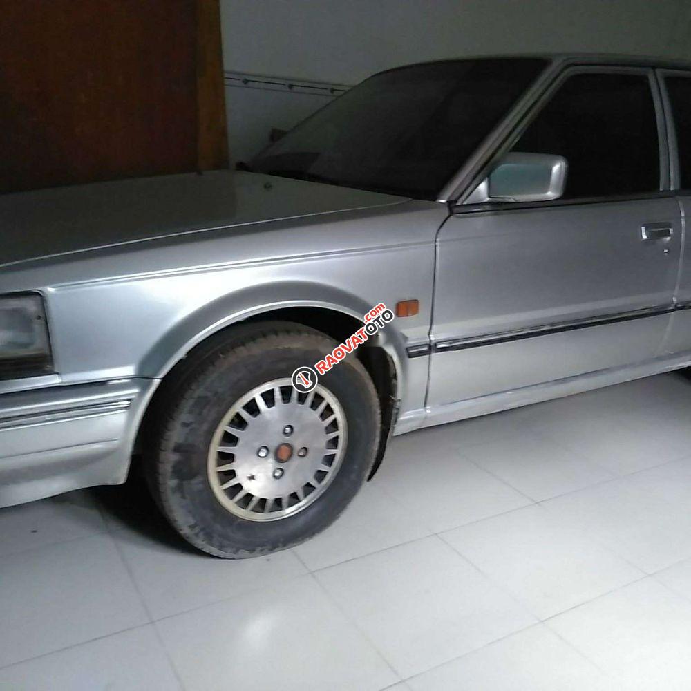 Bán Nissan Bluebird năm sản xuất 1989, màu bạc, xe nhập-9