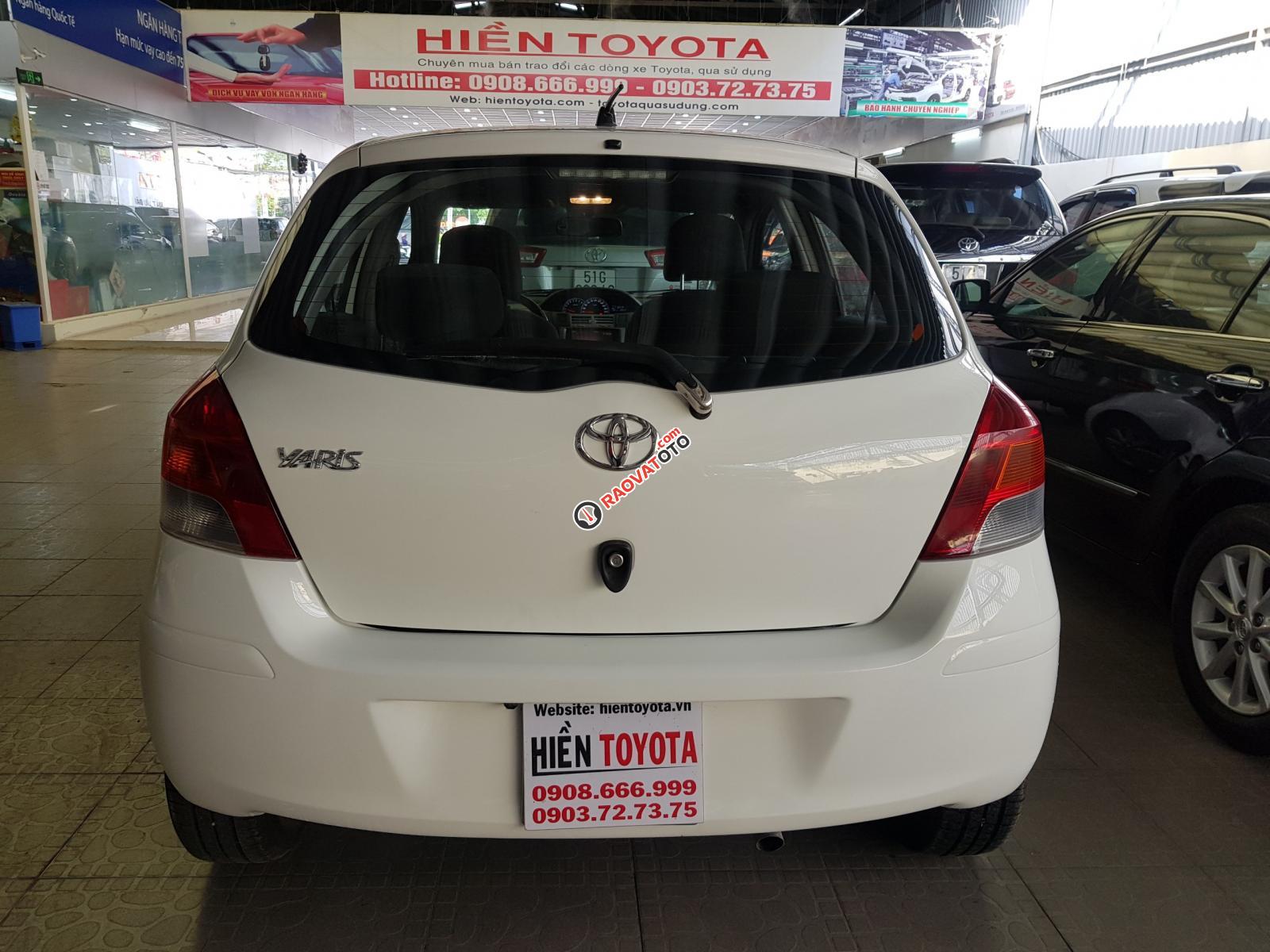 Cần bán Toyota Yaris 1.3 năm 2012, màu trắng-5