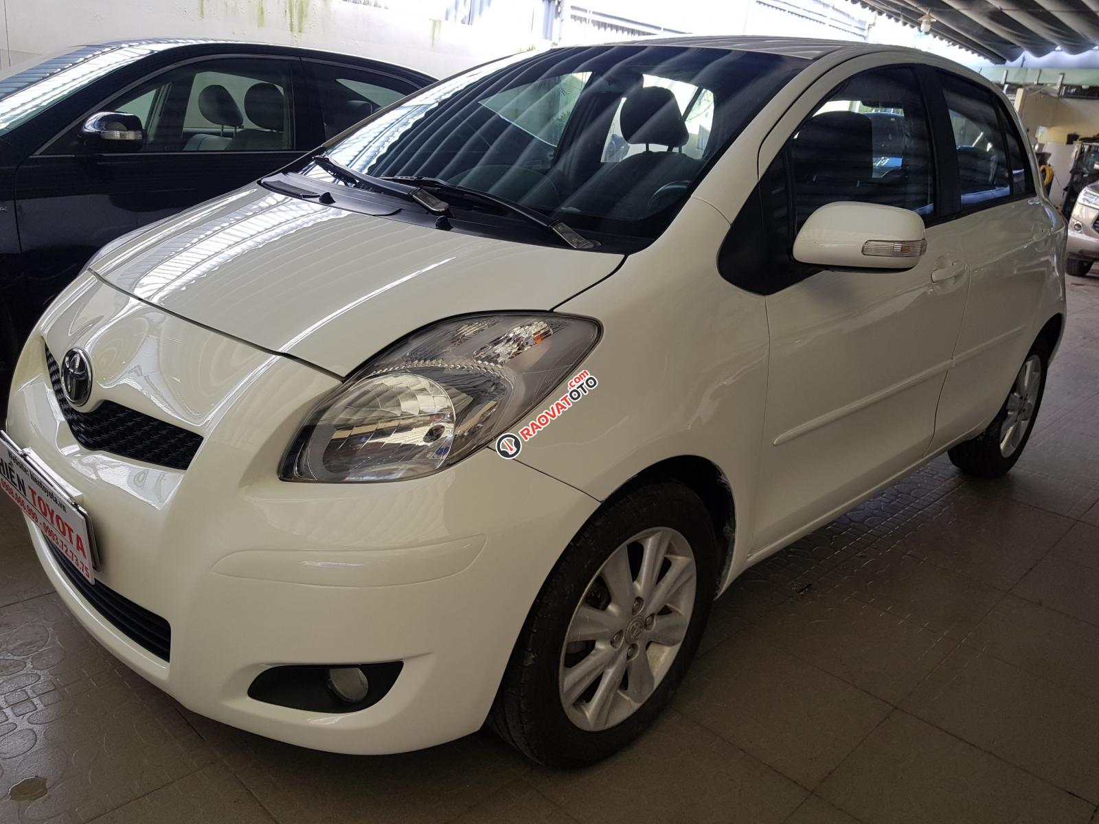 Cần bán Toyota Yaris 1.3 năm 2012, màu trắng-3