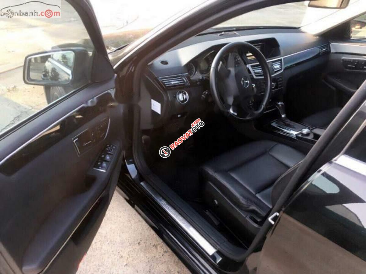 Cần bán Mercedes E250 năm sản xuất 2010, màu đen, chính chủ -3