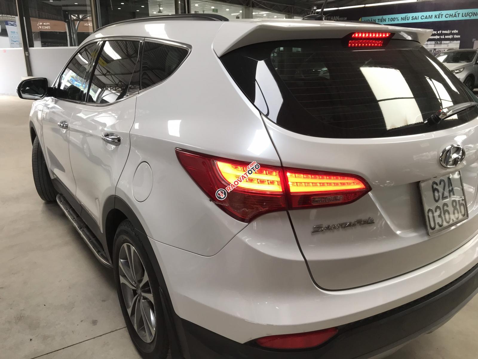 Bán Hyundai SantaFe 2.4AT màu trắng, máy xăng, số tự động, sản xuất 2014, 7 chỗ-5