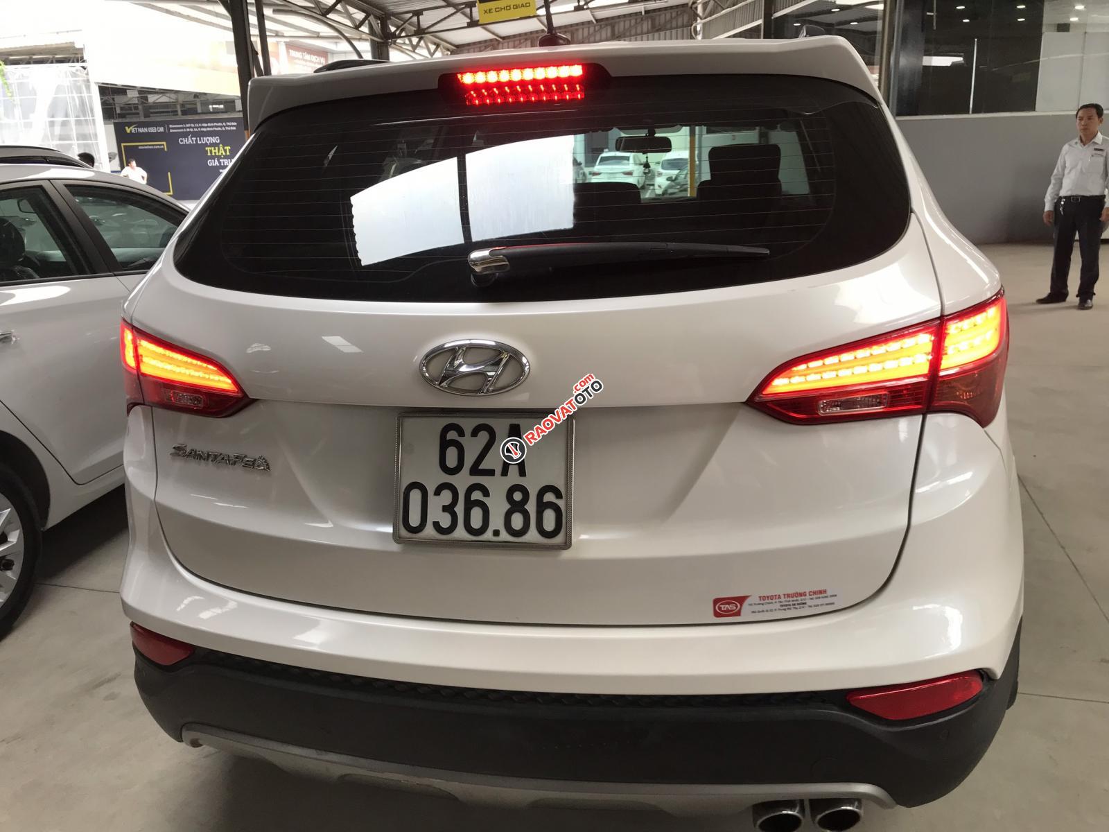 Bán Hyundai SantaFe 2.4AT màu trắng, máy xăng, số tự động, sản xuất 2014, 7 chỗ-9