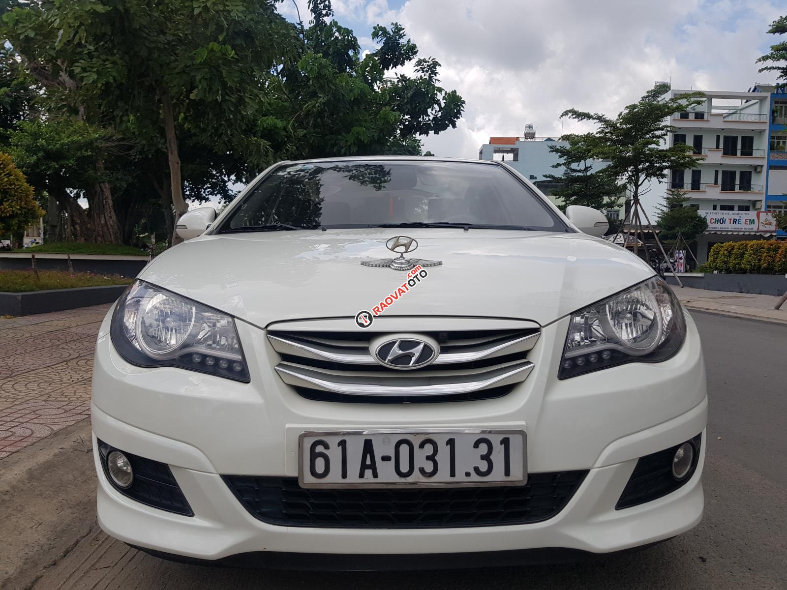 Bán Hyundai Avante 1.6MT sản xuất 2011, màu trắng, gia đình sử dụng kỹ mới 95%-15