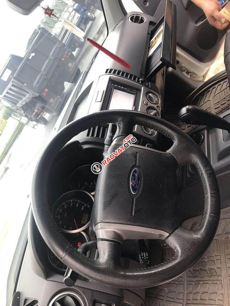 Cần bán xe Ford Everest AT năm 2014, 650 triệu-0