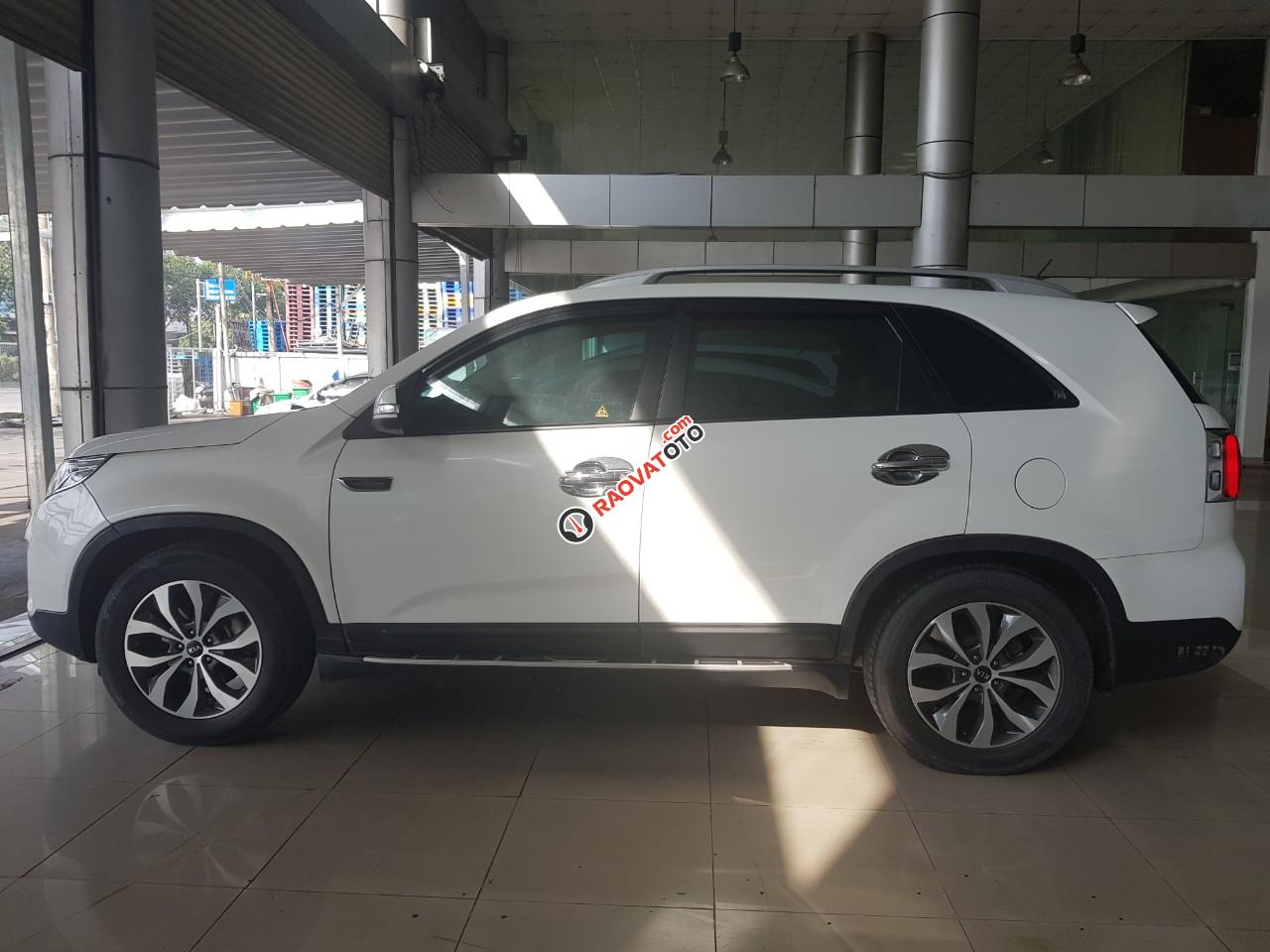 Kia Sorento DATH 2.2AT, màu trắng, sx 2017 form mới 2018 biển Sài Gòn-6