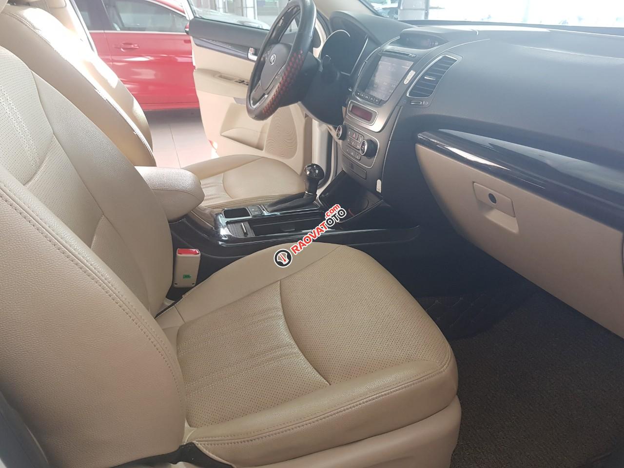 Kia Sorento DATH 2.2AT, màu trắng, sx 2017 form mới 2018 biển Sài Gòn-1