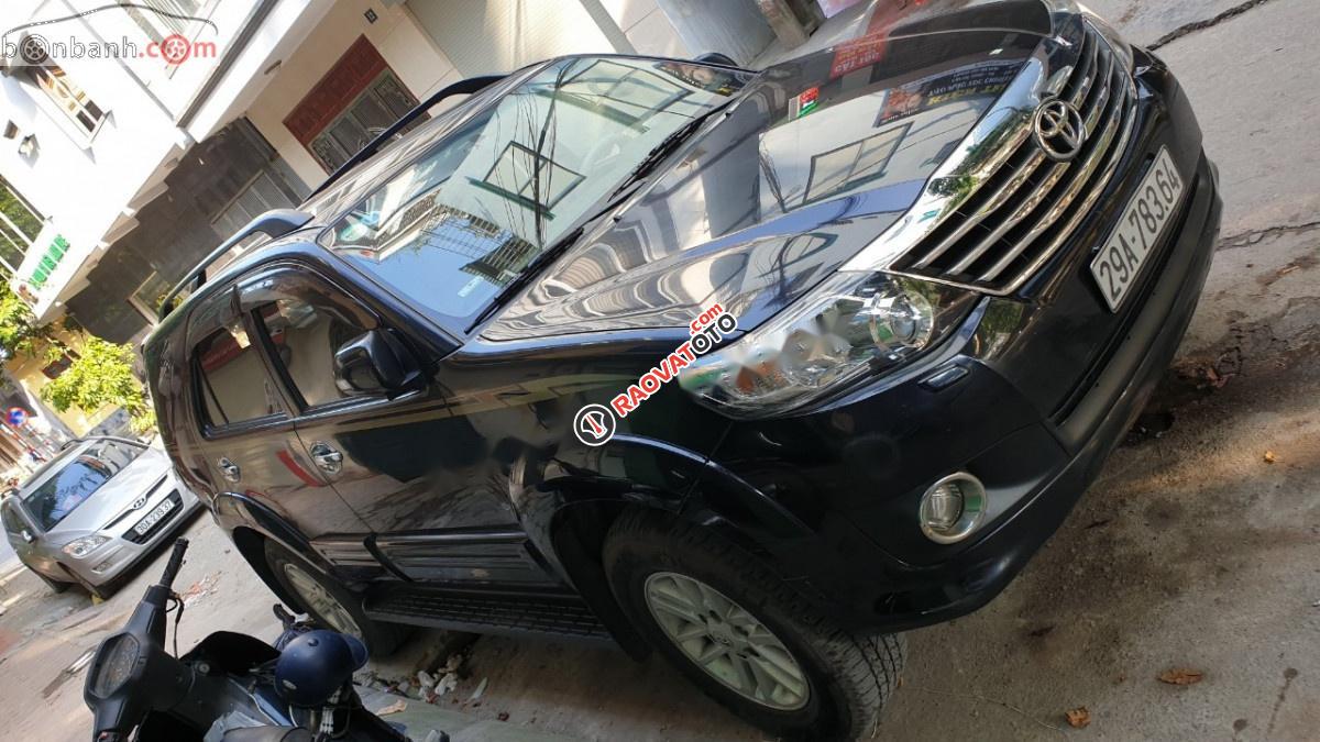 Cần bán xe Toyota Fortuner 2.7V 4x4 AT đời 2013, màu đen-4