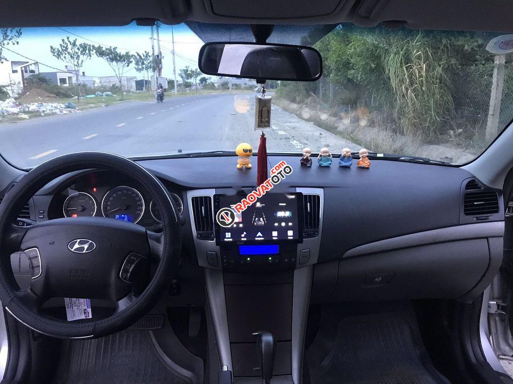 Bán Hyundai Sonata 2.0AT 2009, màu bạc, số tự động-2